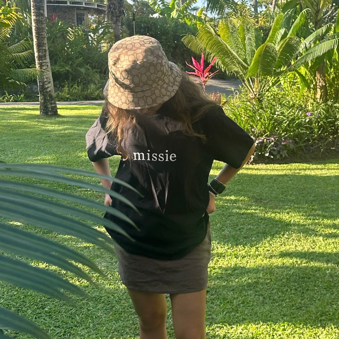 Black T-Shirt missie
